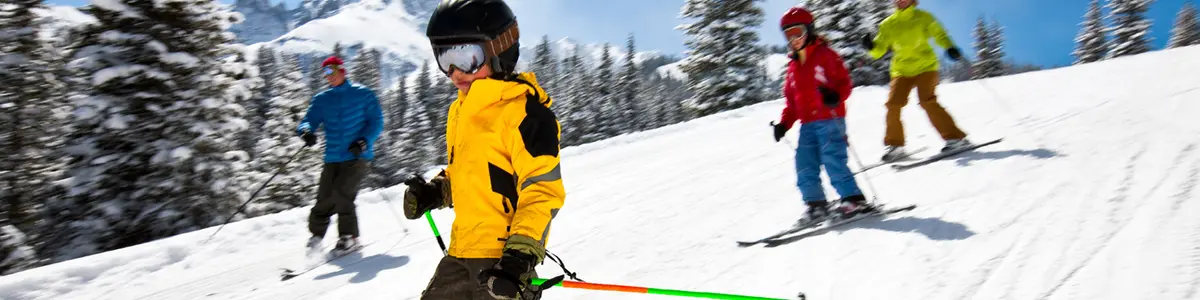 7 Essential Tips for a Family Ski Vacation with Kids